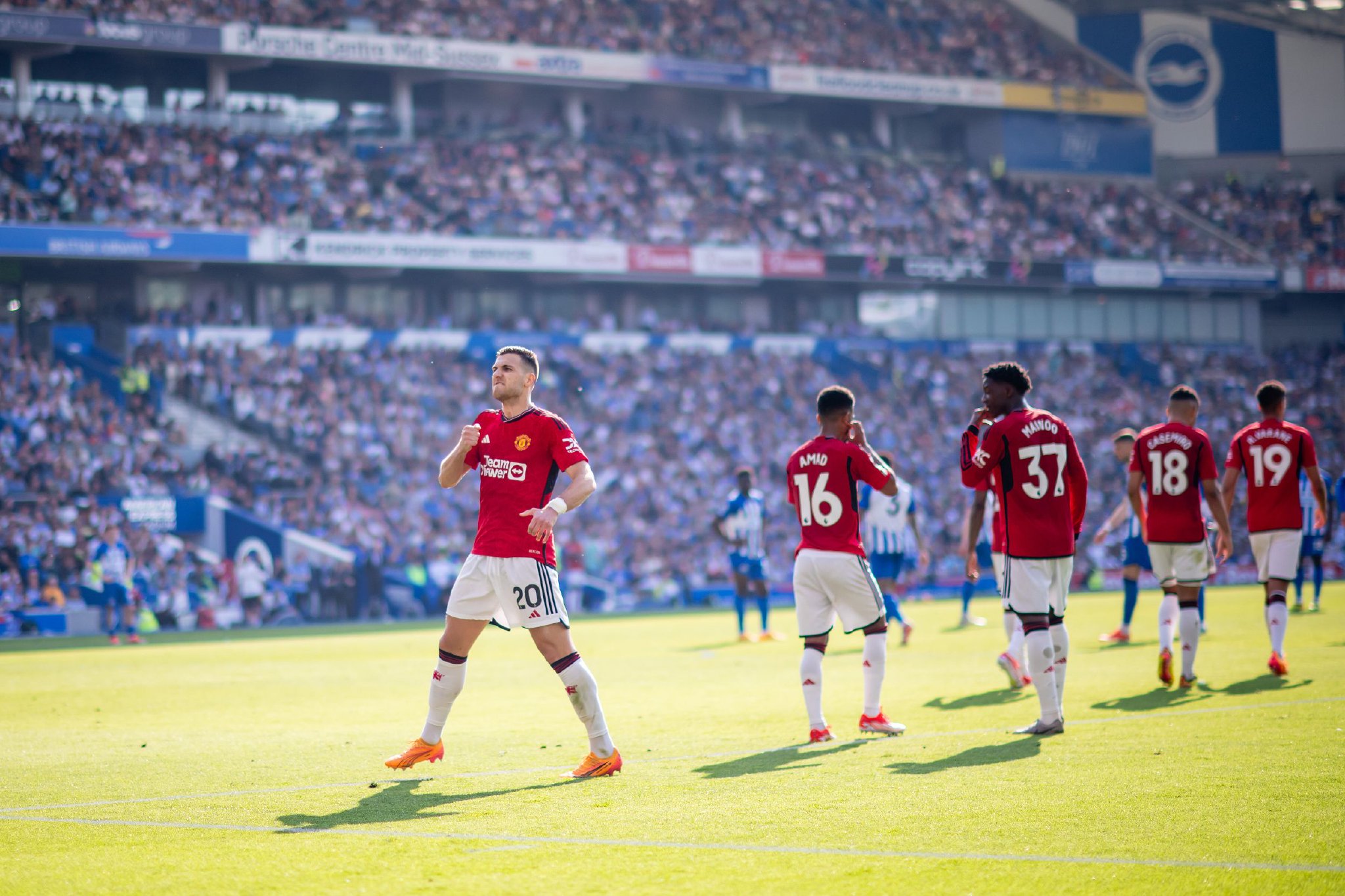 耶萨感兴趣 耶萨感兴趣